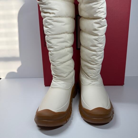 NIB •HUNTER BOOTS - Women's Intrepid Tall Snow Boot - Winter boots Size: 8 - Picture 4 of 11